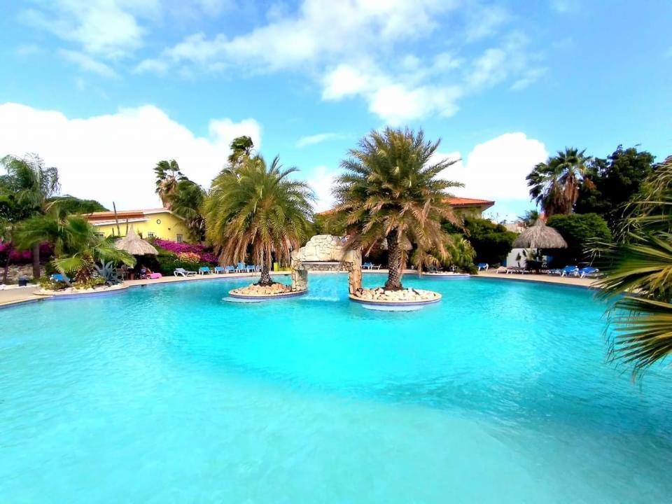 וילמסטאד Kas Di Bami A-186 Op Seru Coral Resort - Ruim Appartement Met Groot Zwembad En Tropische Tuin מראה חיצוני תמונה